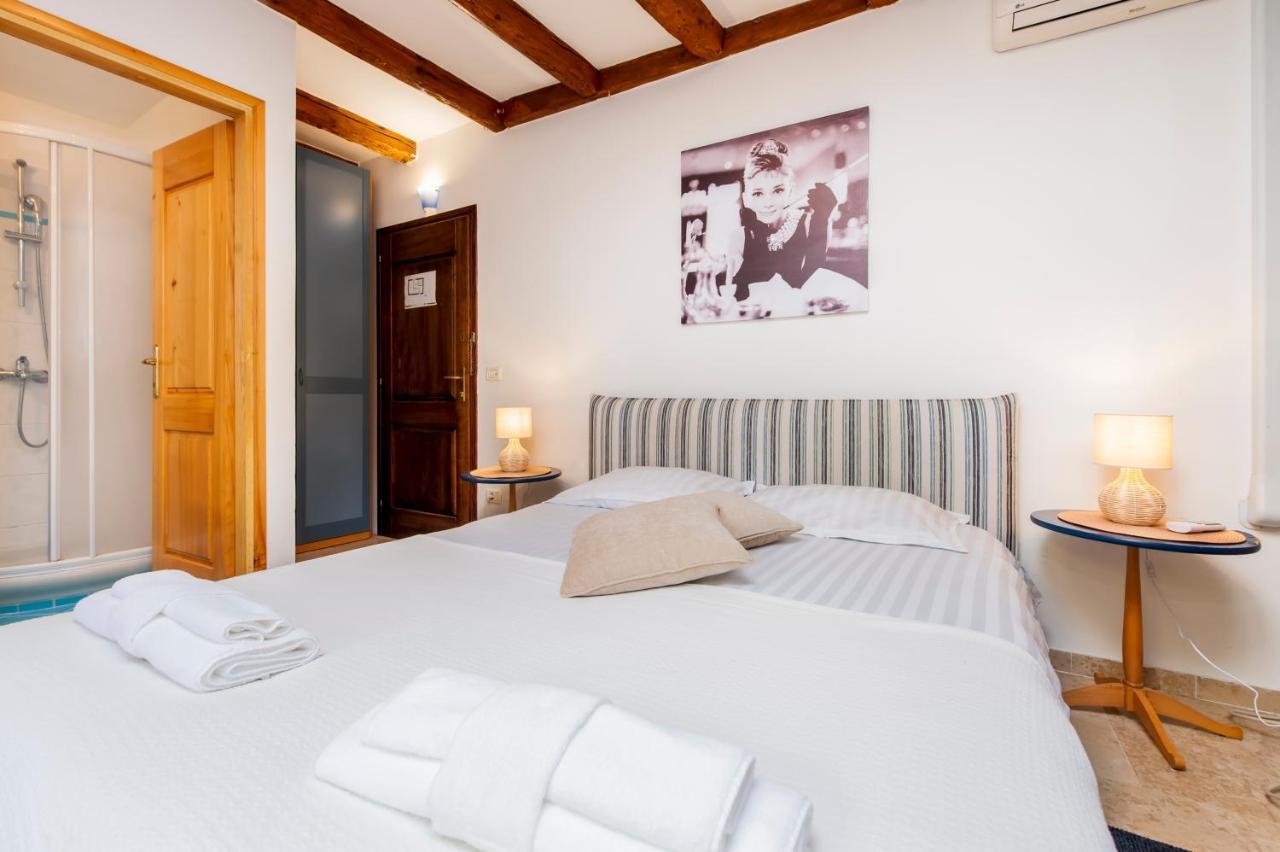 Revera Rooms Rovinj Luaran gambar