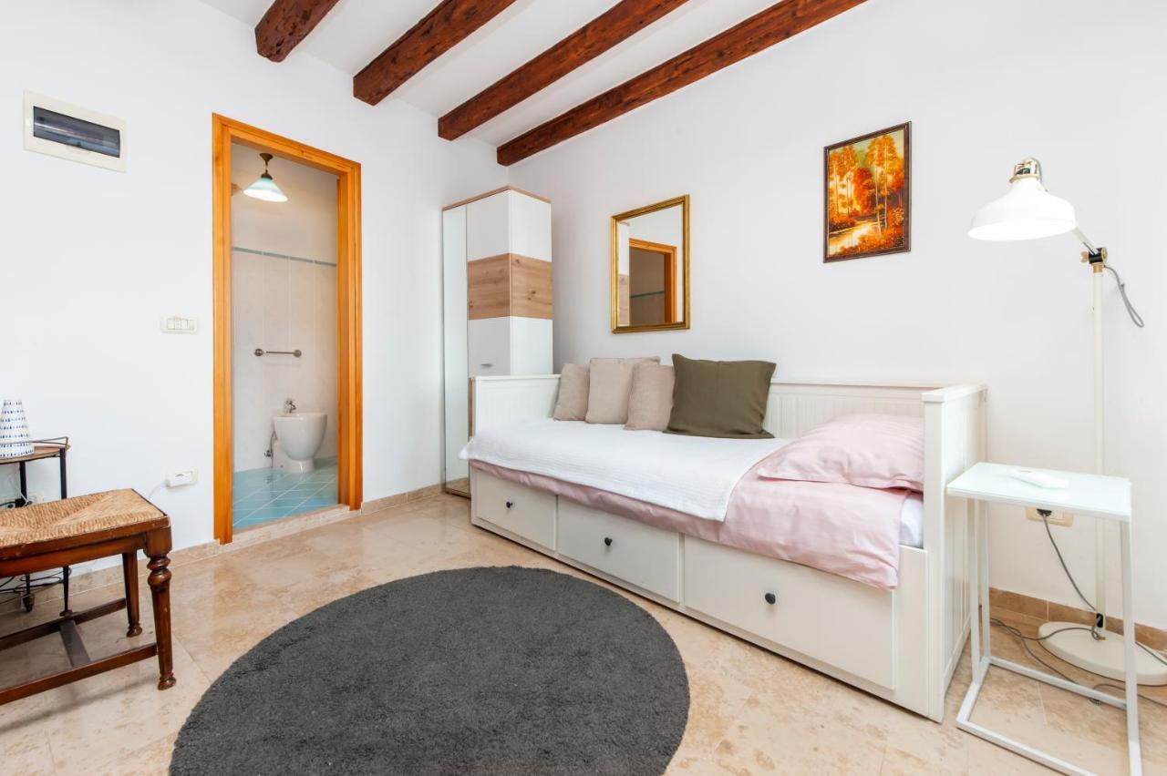 Revera Rooms Rovinj Luaran gambar